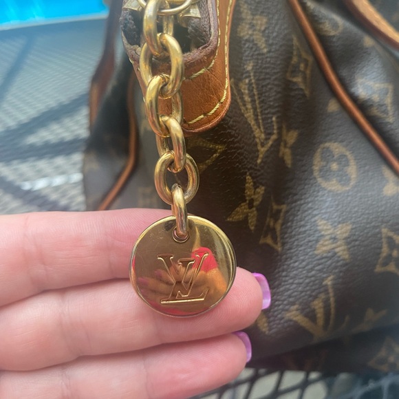 Louis Vuitton Tavoli w COA - Picture 4 of 15